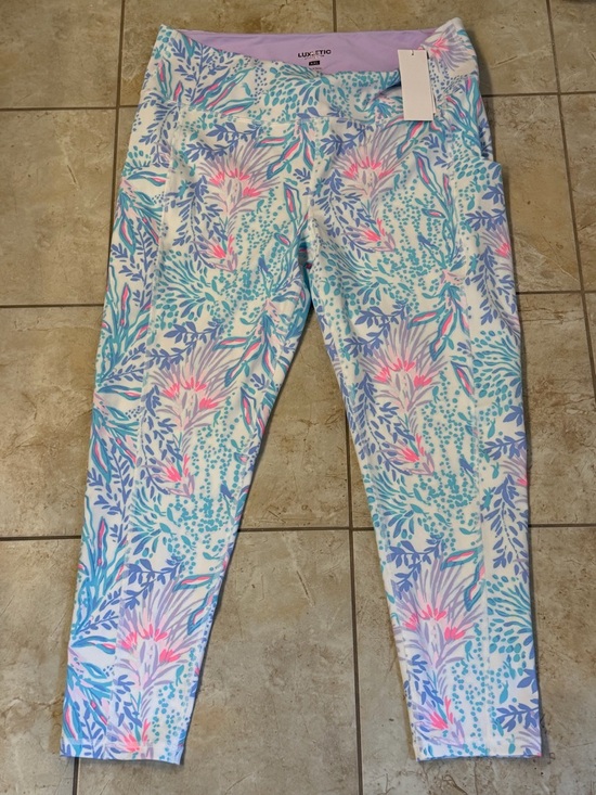 Lilly Pulitzer Pants - Lilly Pulitzer Luxletic Weekender Leggings UPF 50 Via Del Mar XXL NWT